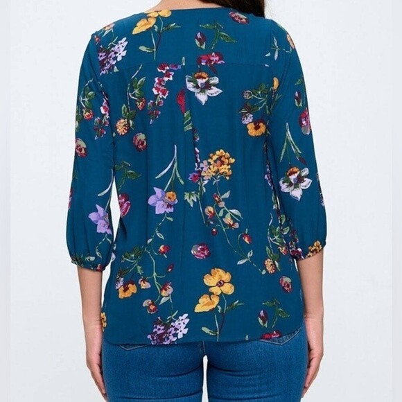 West‎ K (Kei) Floral Print Top 3/4 Sleeve Size M - Picture 10 of 10